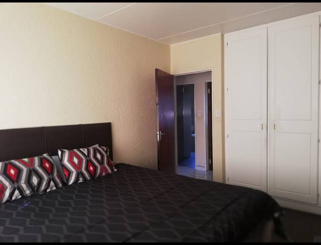 3 BEDROOM SECTIONAL TITLE FOR SALE IN NOORDRAND
